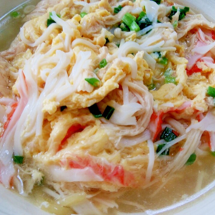 【塩ラーメン】鶏とカニカマの卵とじラーメン